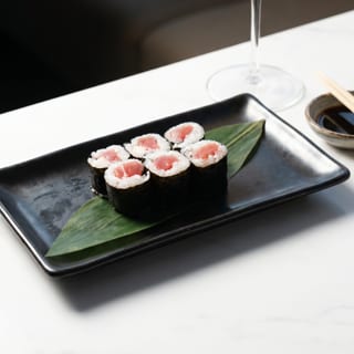 Tuna Roll Maki